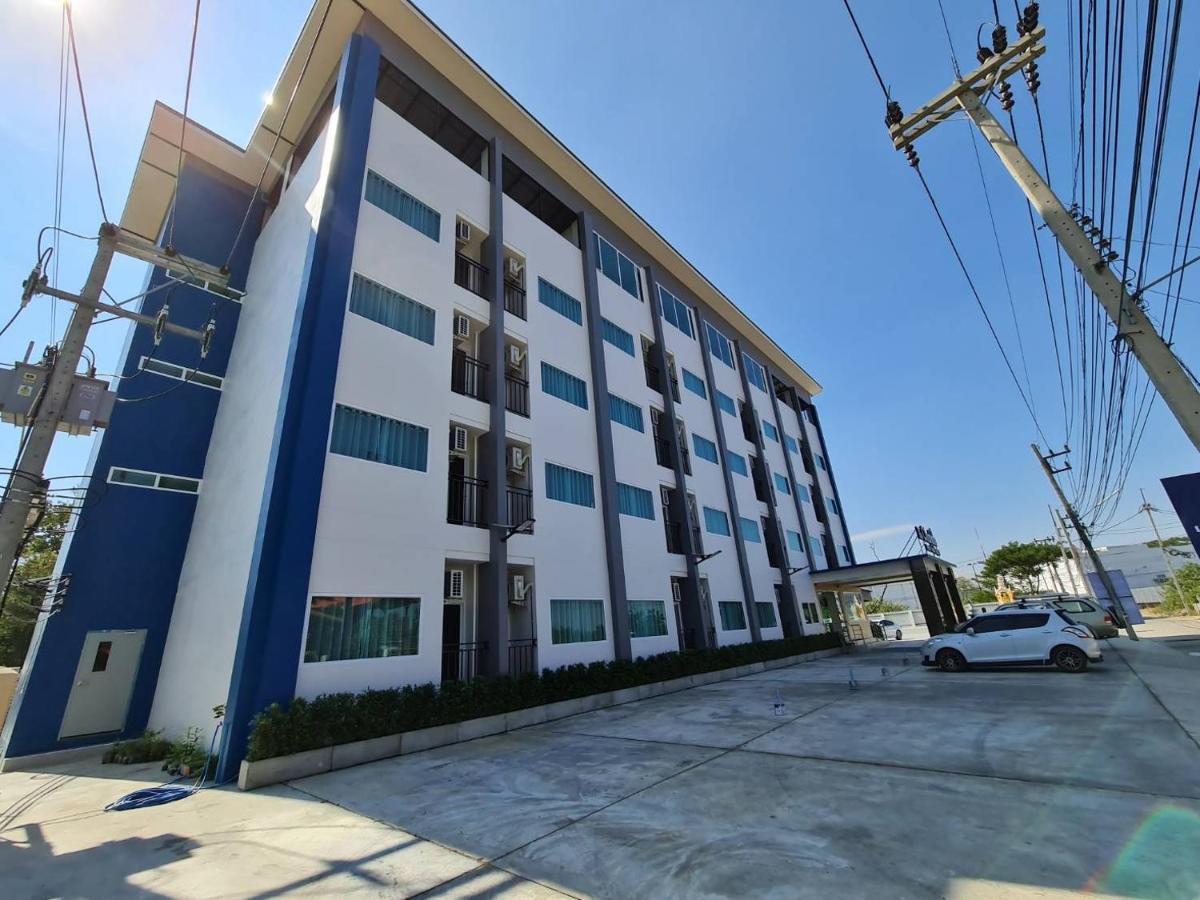 The Charlotte Smart Hotel Лопбури Экстерьер фото